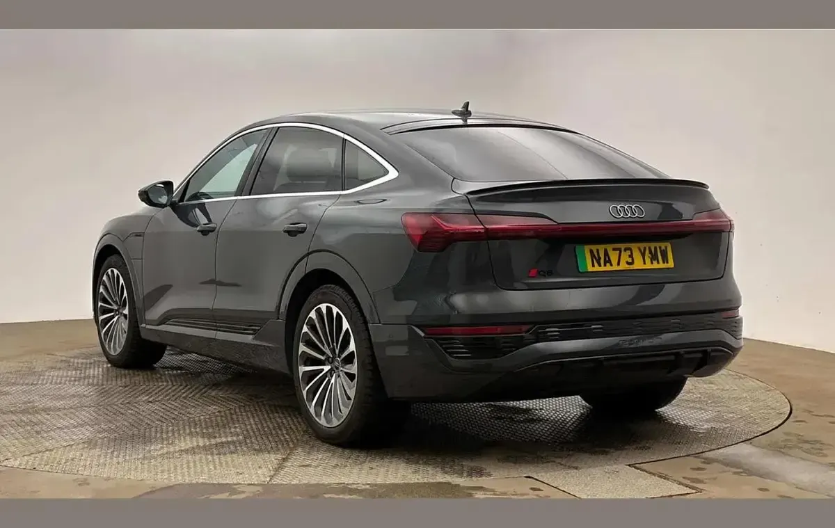 Used Audi Q8 e-tron S-Line 300 kW (408 HP) 2023 Grey SUV
