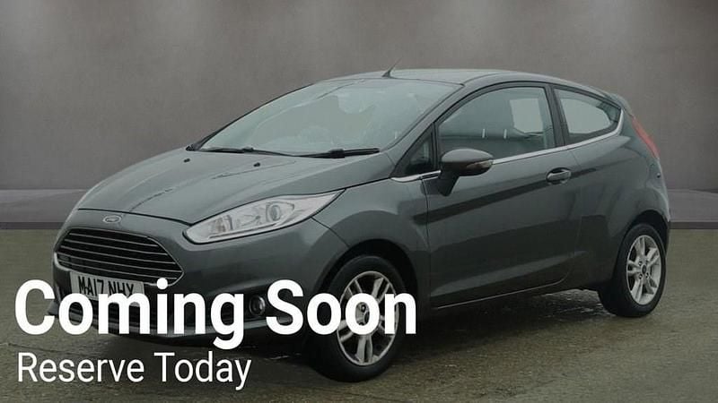 Used Ford Fiesta Zetec 82 HP (60 kW) 2017 Grey Hatchback