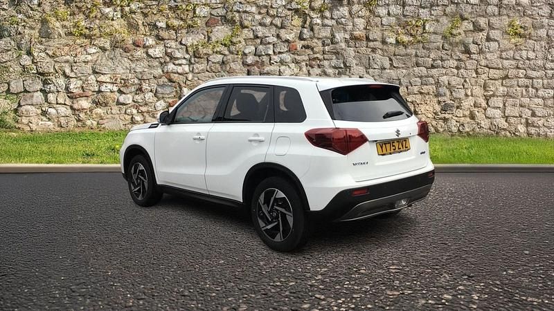 New Suzuki Vitara 129 HP (94 kW) 2025 White Hatchback