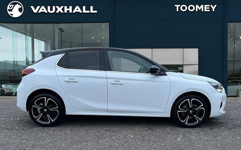 Used Vauxhall Corsa Ultimate 131 HP (96 kW) 2023 White Hatchback