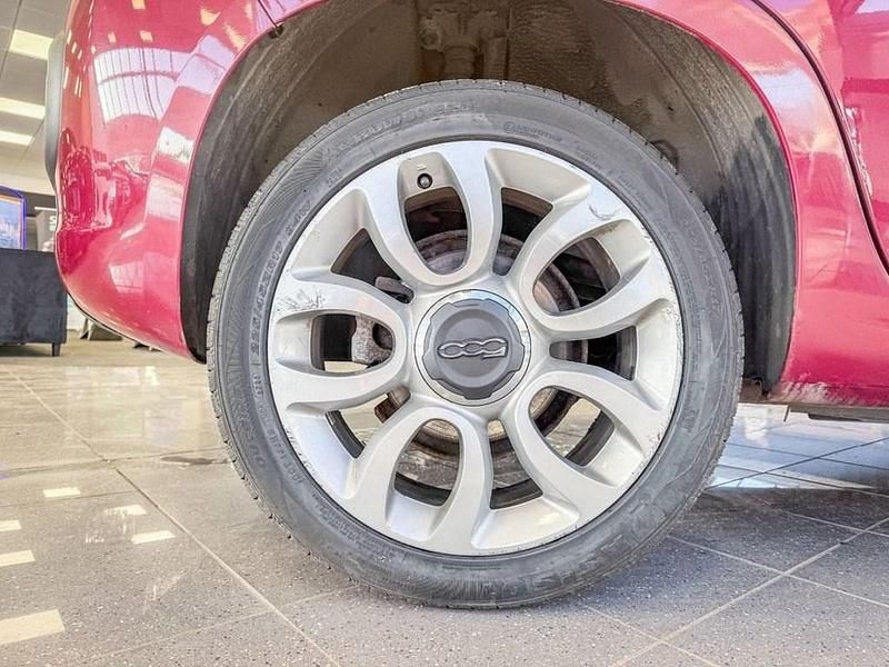 Used Fiat 500L Lounge 85 HP (62 kW) 2013 Red MPV