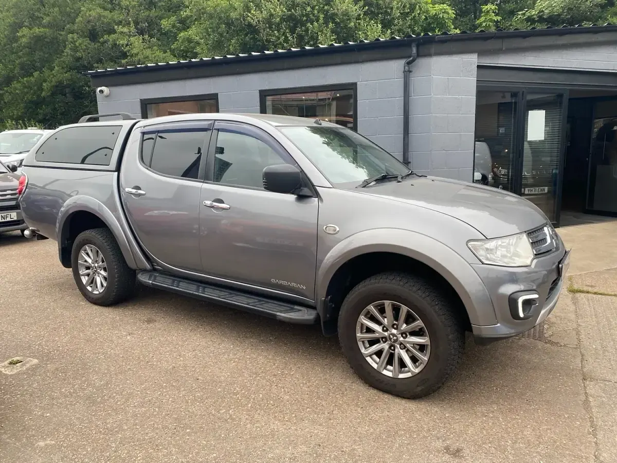 Used Mitsubishi L200 176 HP (129 kW) 2015 Grey Pickup
