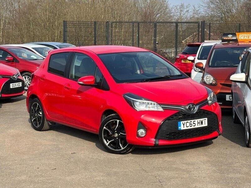 Red Used 2015 Toyota Yaris Sport Hatchback | £6,195 (Good price) - Image 1/4
