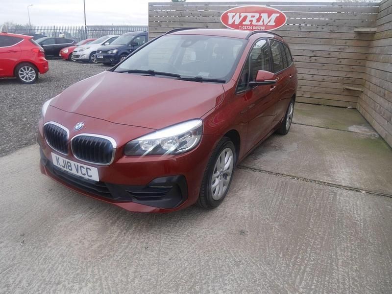 Used BMW 218 Impressive 150 HP (110 kW) 2018 Red Estate