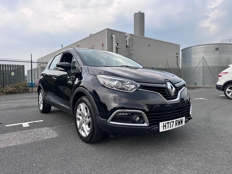 Black Used 2017 Renault Captur Dynamique SUV | £4,695 (Super price) - Image 1/4