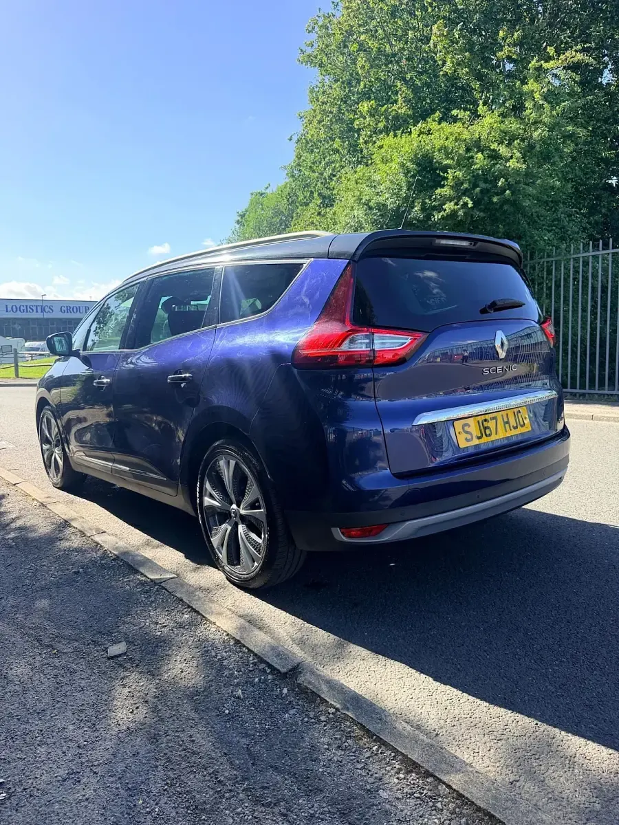 Used Renault Grand Scénic IV Dynamique 110 HP (80 kW) 2017 Blue/black MPV
