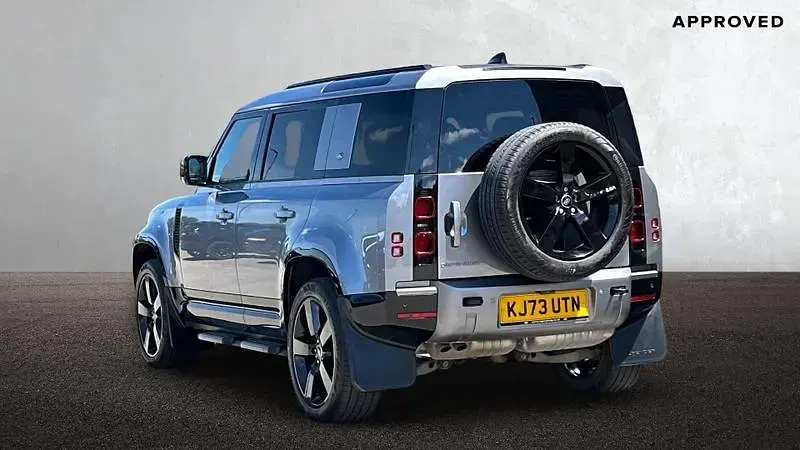 Used Land Rover Defender SE Dynamic 2024 Grey SUV