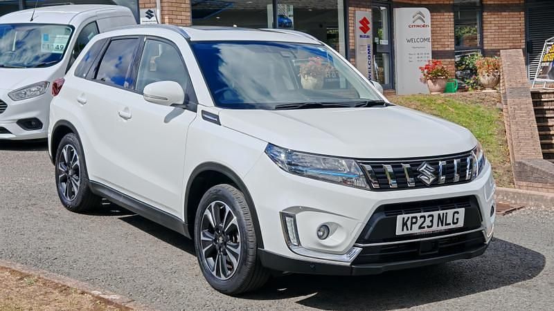 White Used 2023 Suzuki Vitara SZ5 SUV | £17,995 (Fair price) - Image 1/4