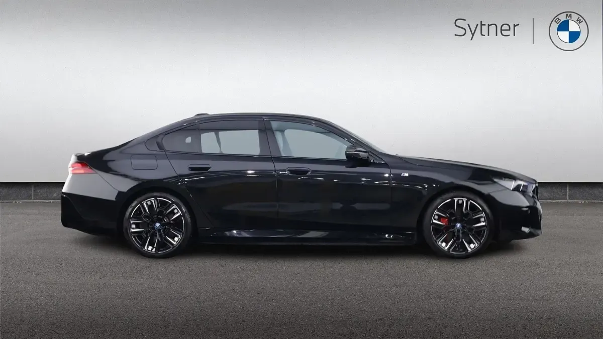 Usado BMW i5 Comfort Edition 442 kW (601 CV) 2023 Negro Berlina