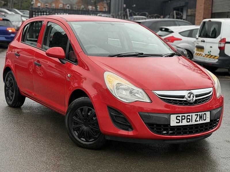 Used Vauxhall Corsa S 65 HP (47 kW) 2011 Red Hatchback
