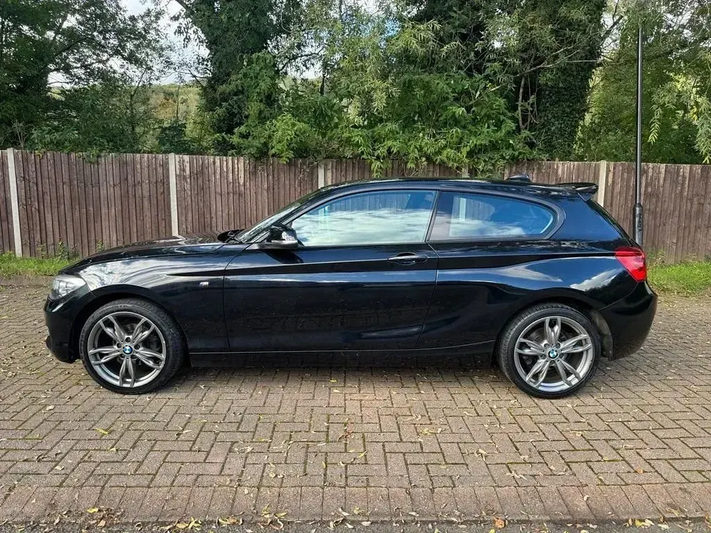 Używany BMW 116 Sport Line 116 KM (85 kW) 2017 Czarny Hatchback