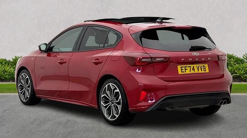Used Ford Focus ST-Line X 2025 Red Hatchback