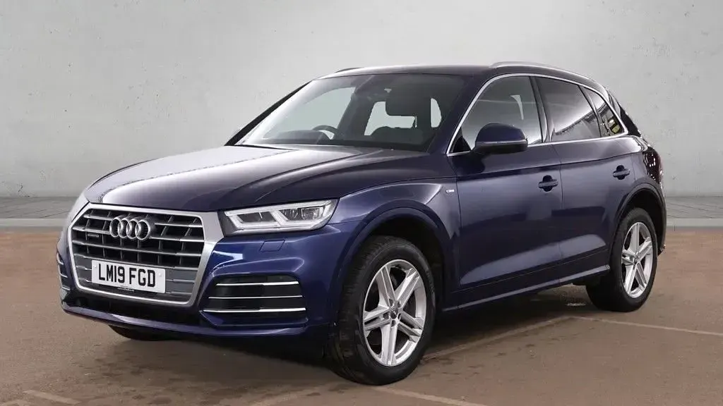 Used Audi Q5 S-Line 190 HP (139 kW) 2019 Blue SUV