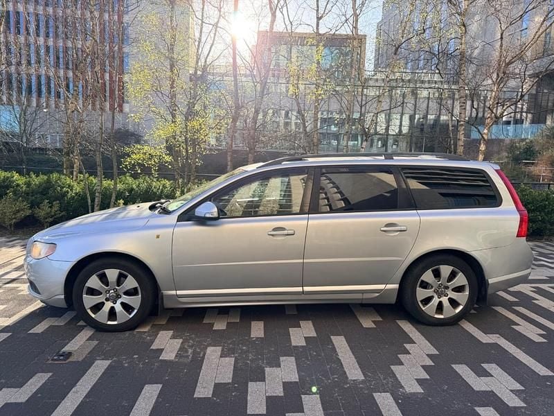 Second-hand Volvo V70 SE 2007 Argintiu Break