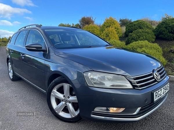 Grey Used 2011 VW Passat SE Estate | £2,950 (Fair price) - Image 1/4