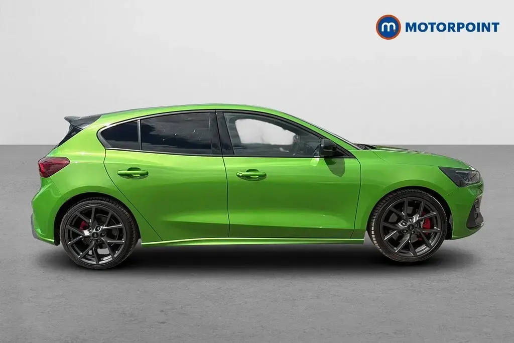 Used Ford Focus ST 280 HP (205 kW) 2023 Green Hatchback