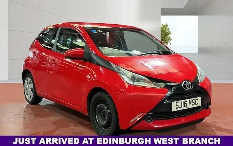Used Toyota Aygo X-play 69 HP (50 kW) 2016 Hatchback