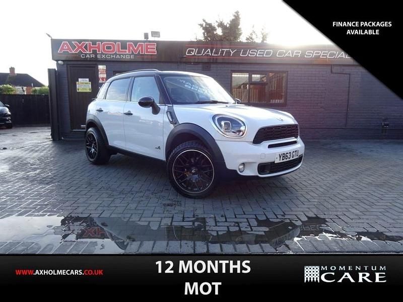 White Used 2013 Mini Cooper S Countryman SUV | £5,495 (Fair price) - Image 1/4