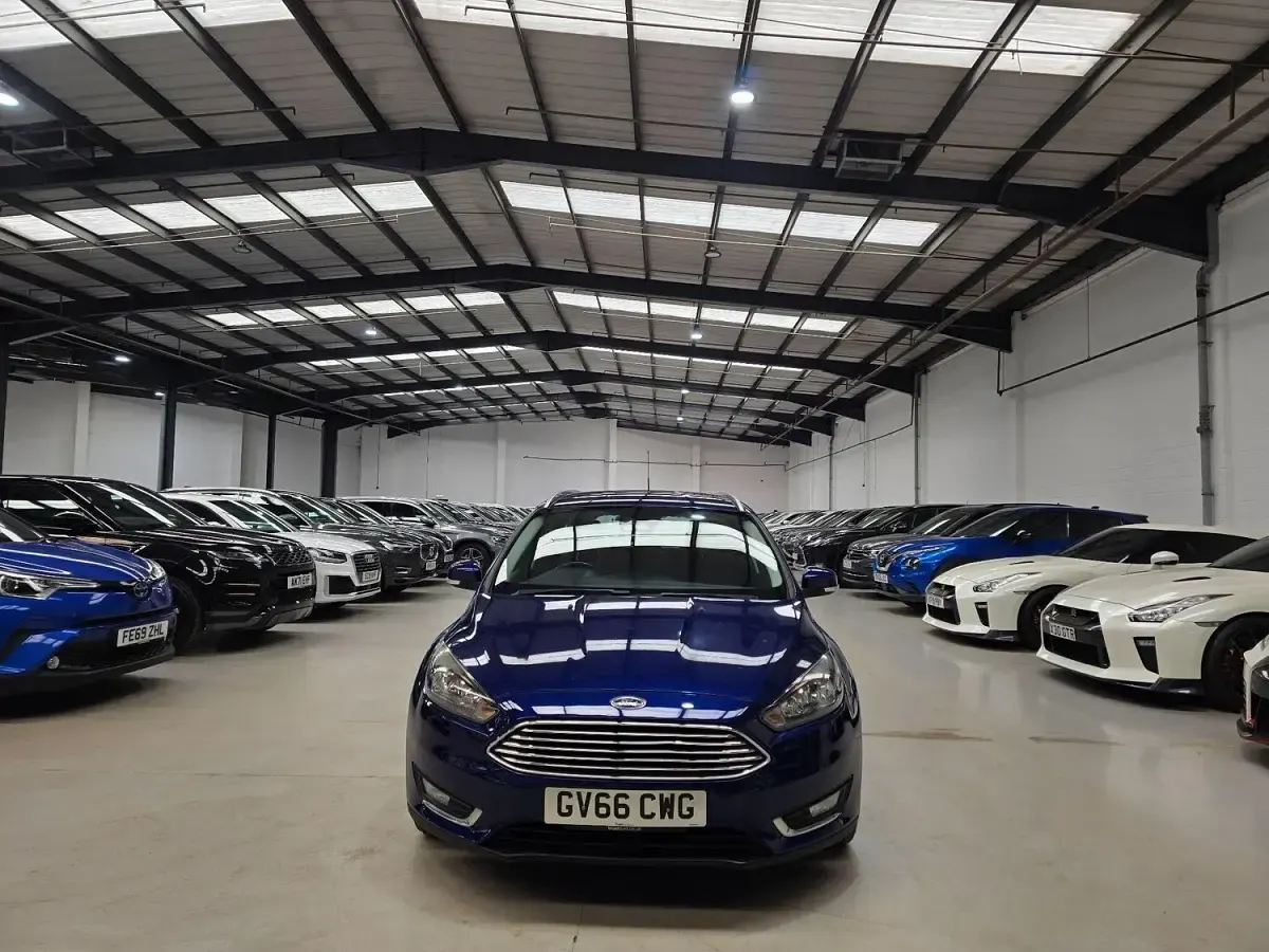 Used Ford Focus Titanium 125 HP (91 kW) 2016 Blue Estate