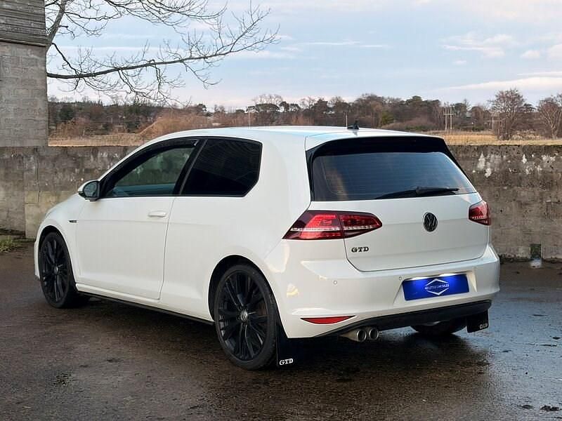 Used VW Golf VII GTD 181 HP (133 kW) 2016 White Hatchback