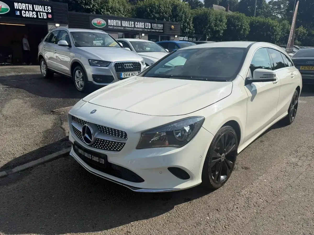 Used Mercedes CLA200 2016 White Coupe