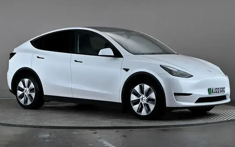 Used Tesla Model Y Long Range AWD 286 kW (389 HP) 2025 SUV
