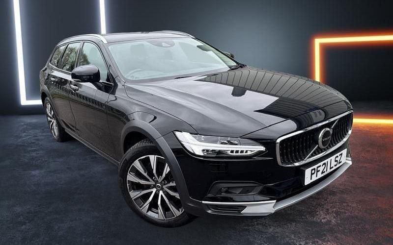 Used Volvo V90 CC 250 HP (183 kW) 2021 Black Estate