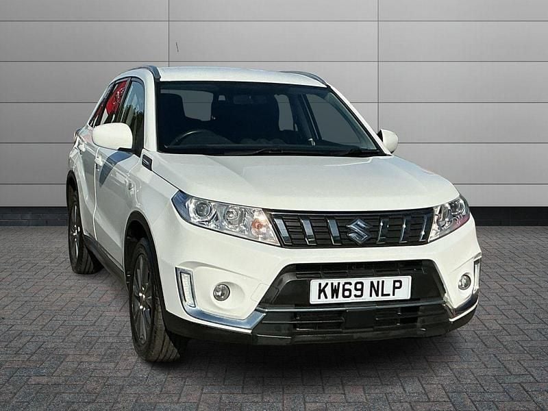 Used Suzuki Vitara SZ-T 2019 White SUV