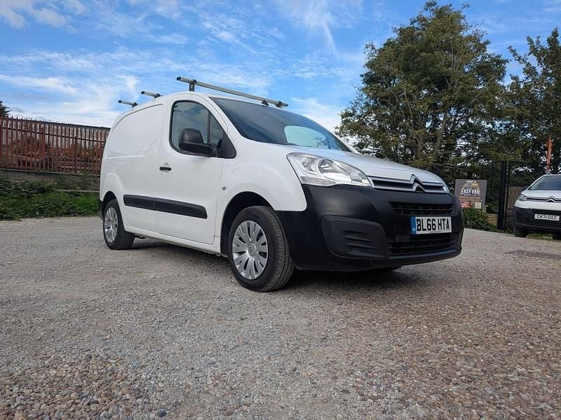 White Used 2016 Citroën Berlingo MPV | £3,950 (Super price) - Image 1/4