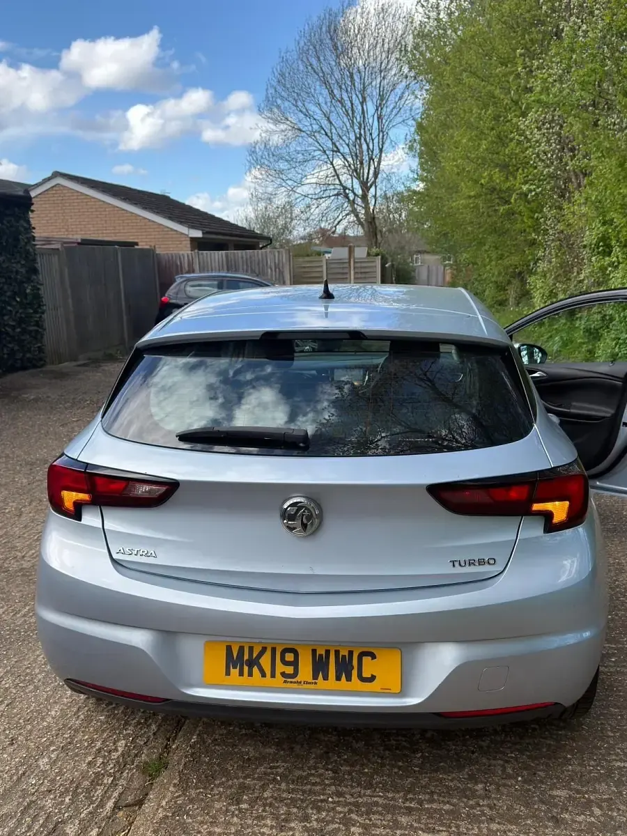 Used Vauxhall Astra Elite 150 HP (110 kW) 2019 Silver Hatchback