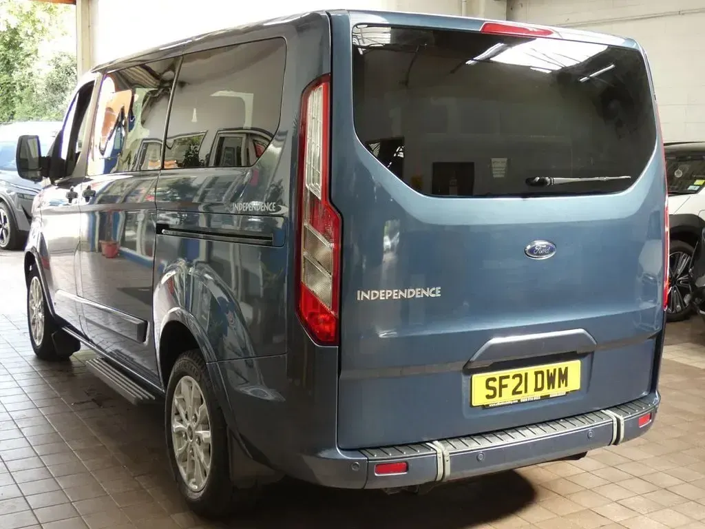 Used Ford Tourneo Custom Titanium 2021 Blue Van