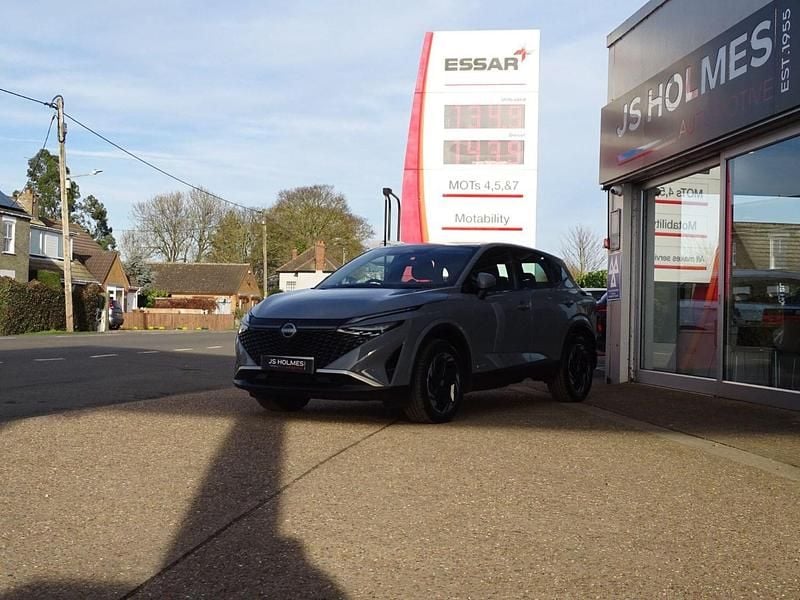Used Nissan Qashqai Acenta Premium 190 HP (139 kW) 2025 Grey SUV