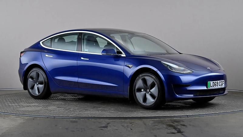 Used Tesla Model 3 Standard Range 180 kW (245 HP) 2019 Blue Sedan