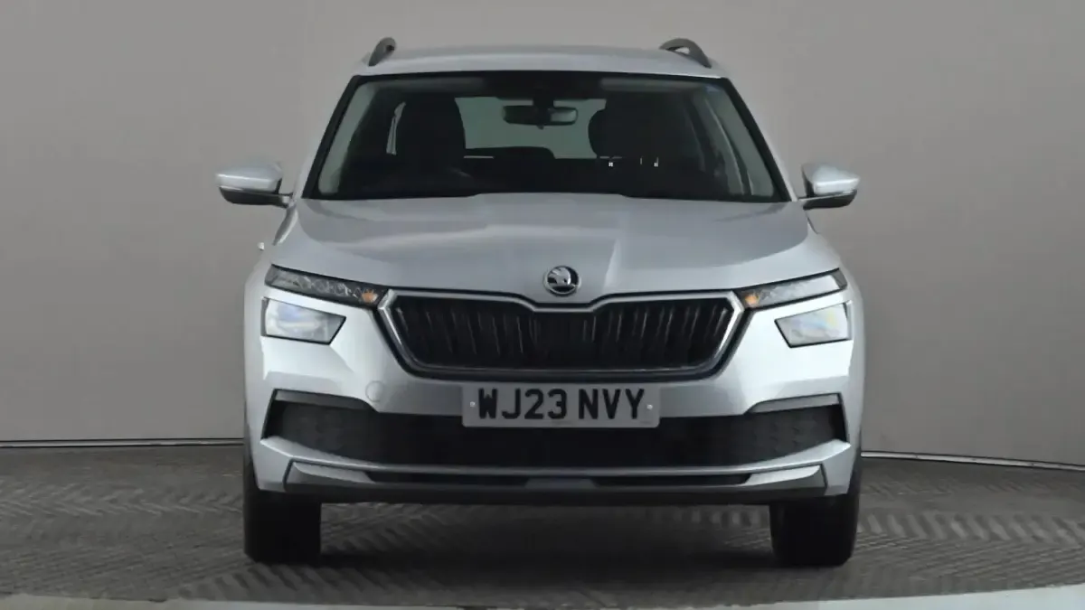 Used Skoda Kamiq SE Drive 95 HP (69 kW) 2023 Silver SUV