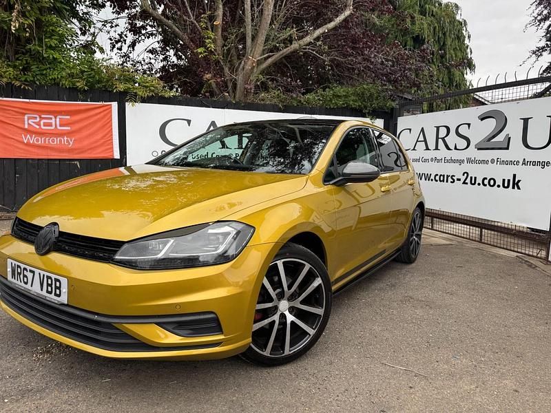 Used VW Golf VII SE 125 HP (91 kW) 2017 Yellow Hatchback