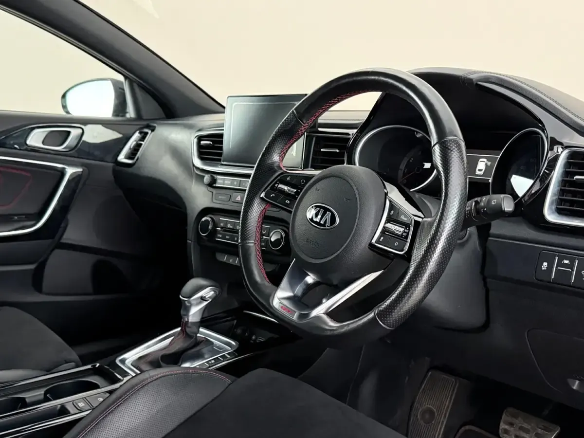 Used Kia ProCeed GT 204 HP (150 kW) 2019 Black Estate