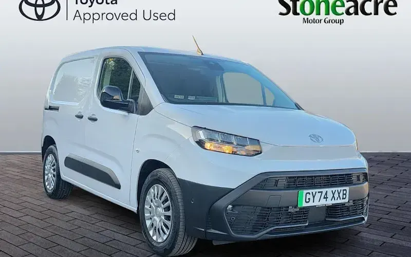 Used Toyota Proace City City 100 kW (136 HP) 2026 MPV