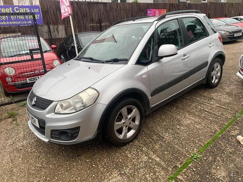 Silver Used 2011 Suzuki SX4 SZ4 Hatchback | £2,495 (Fair price) - Image 1/4