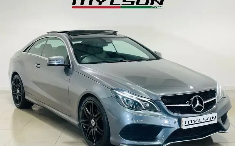 Usado Mercedes E220 AMG line 177 HP (130 kW) 2016 Coupé