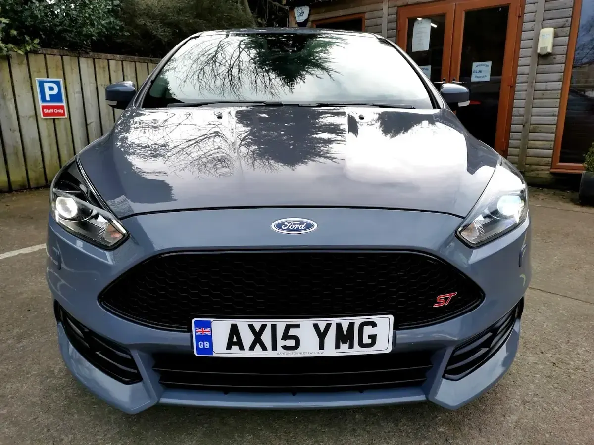 Used Ford Focus ST 185 HP (136 kW) 2015 Grey Hatchback