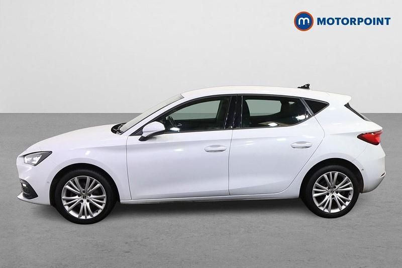 Used Seat Leon SE Dynamic 2021 White Hatchback