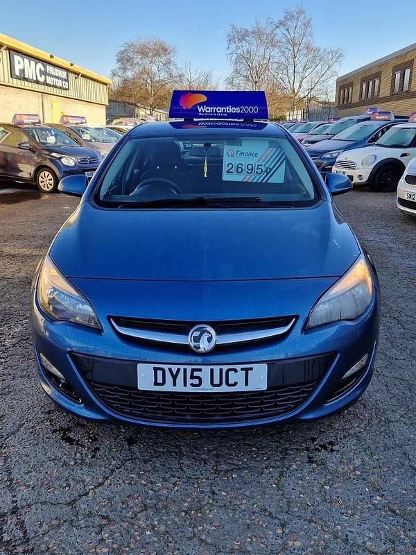 Used Vauxhall Astra Design Edition 2015 Blue Hatchback