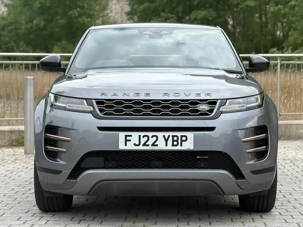 Używany Land Rover Range Rover evoque R-Dynamic 204 KM (150 kW) 2022 Szary SUV
