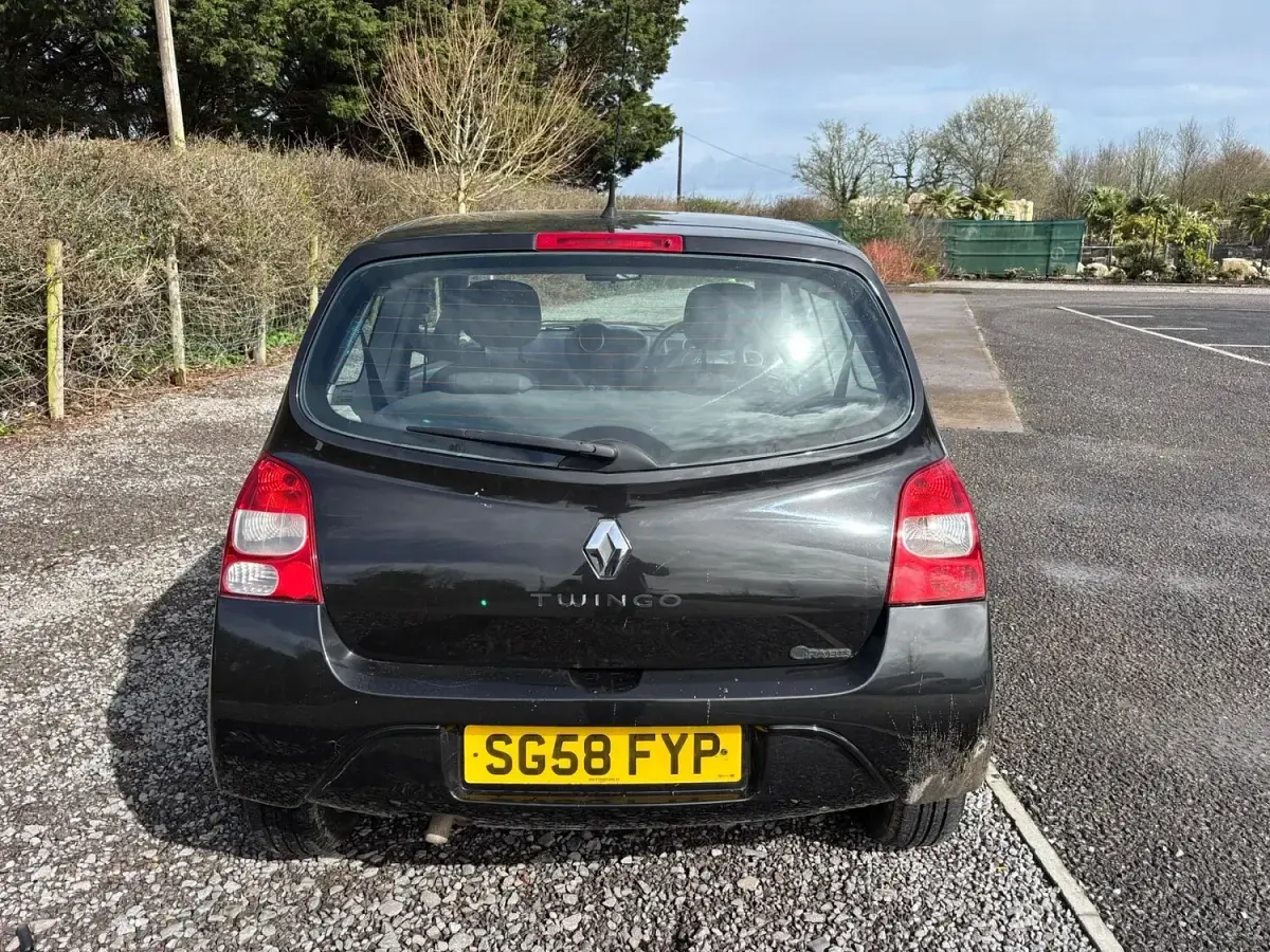 Used Renault Twingo Extreme 58 HP (42 kW) 2008 Black Hatchback