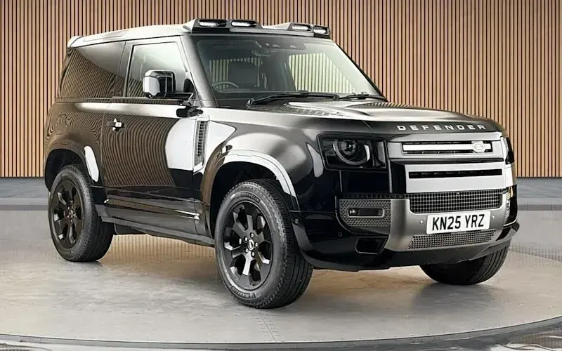 Used Land Rover Defender HSE Dynamic 250 HP (183 kW) 2025 SUV