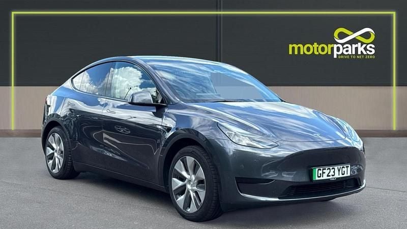Grey metallic Used 2023 Tesla Model Y SUV | £22,000 (Fair price) - Image 1/4