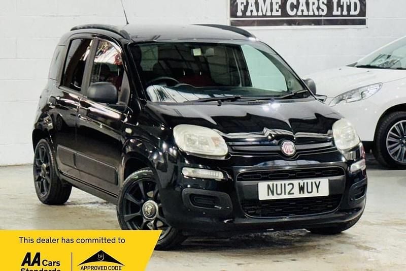 Usado Fiat Panda Easy 75 HP (55 kW) 2012 Preto Citadino