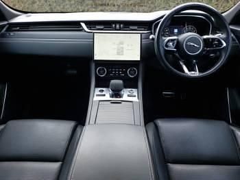 Used Jaguar F-Pace R-Dynamic 404 HP (297 kW) 2022 Black SUV