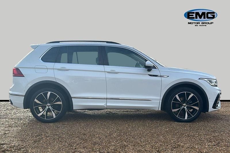 Used VW Tiguan R-line 150 HP (110 kW) 2023 White SUV