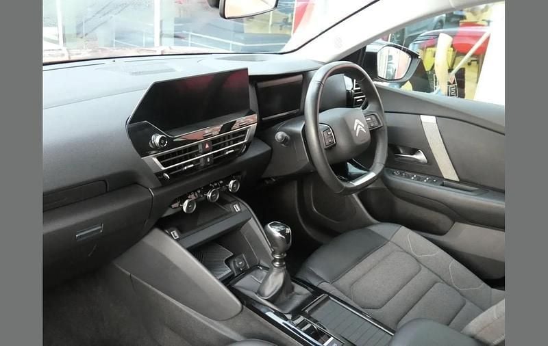 Used Citroën C4 PureTech 128 HP (94 kW) 2022 Brown Hatchback